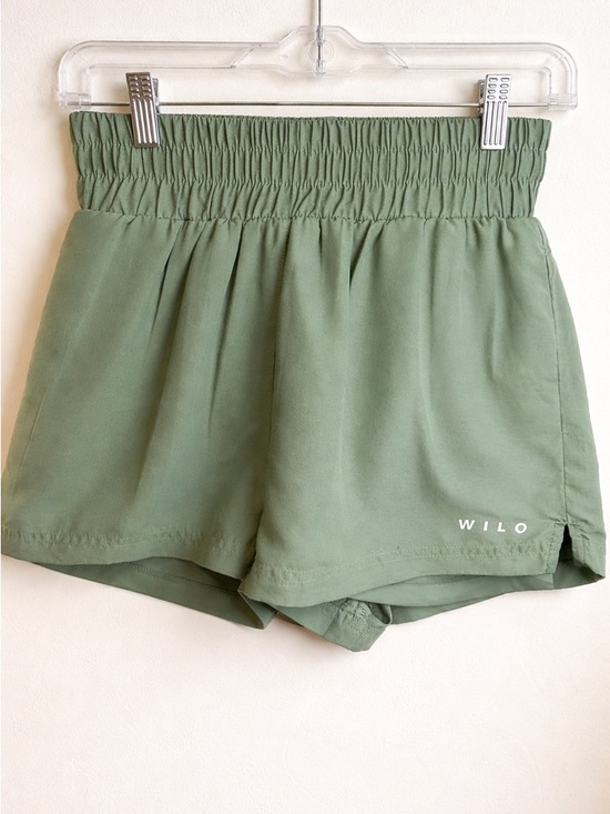 Wilo The Label Pants - WILO The Label Sage Green Athletic Shorts Size S High Rise Elastic Waist